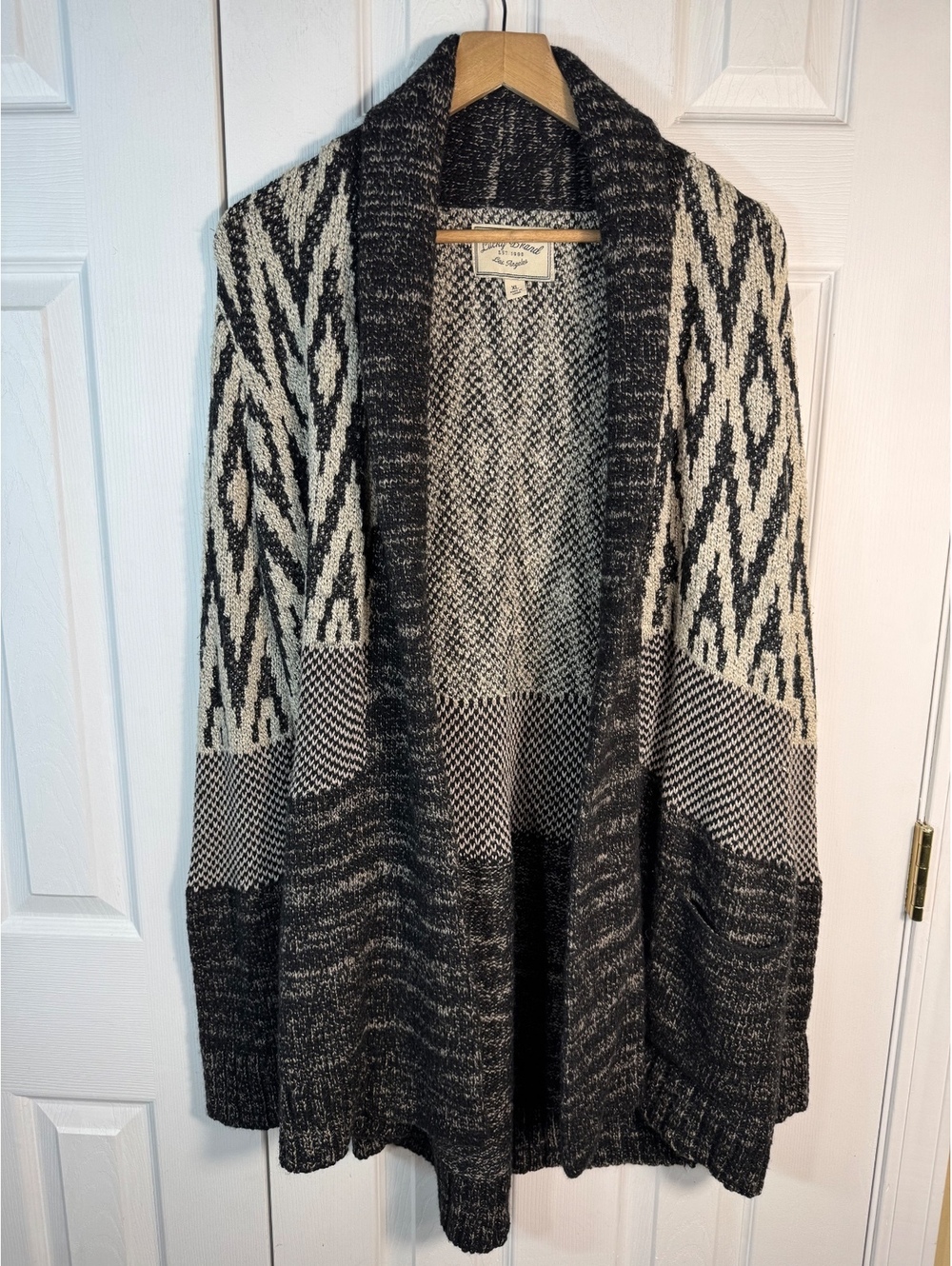 Lucky Brand Women's XL Black and White Patterned Knit Cardigan Sweater